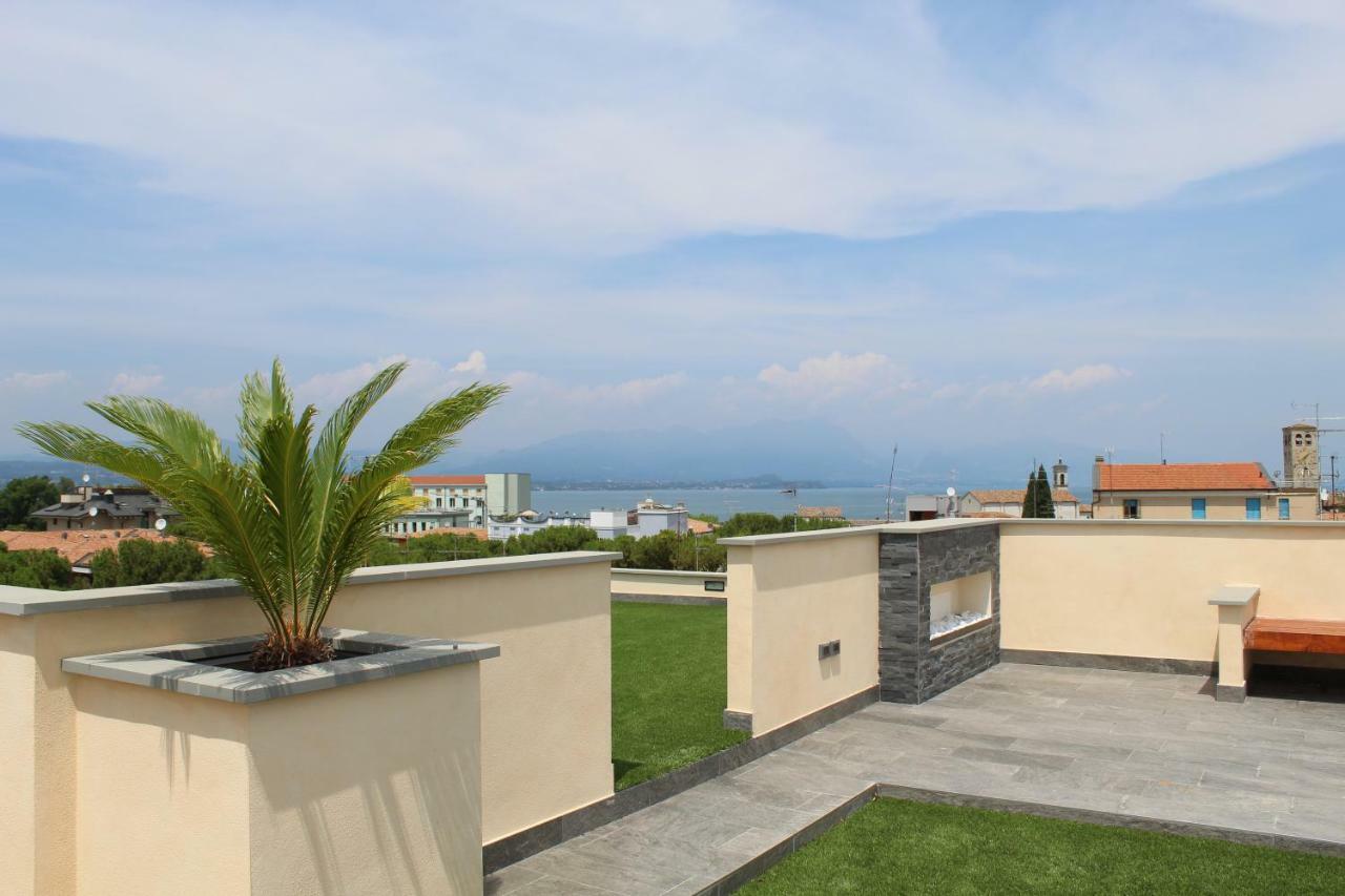 Villa Martina Luxury Rooms 代森扎诺-德尔加达 外观 照片