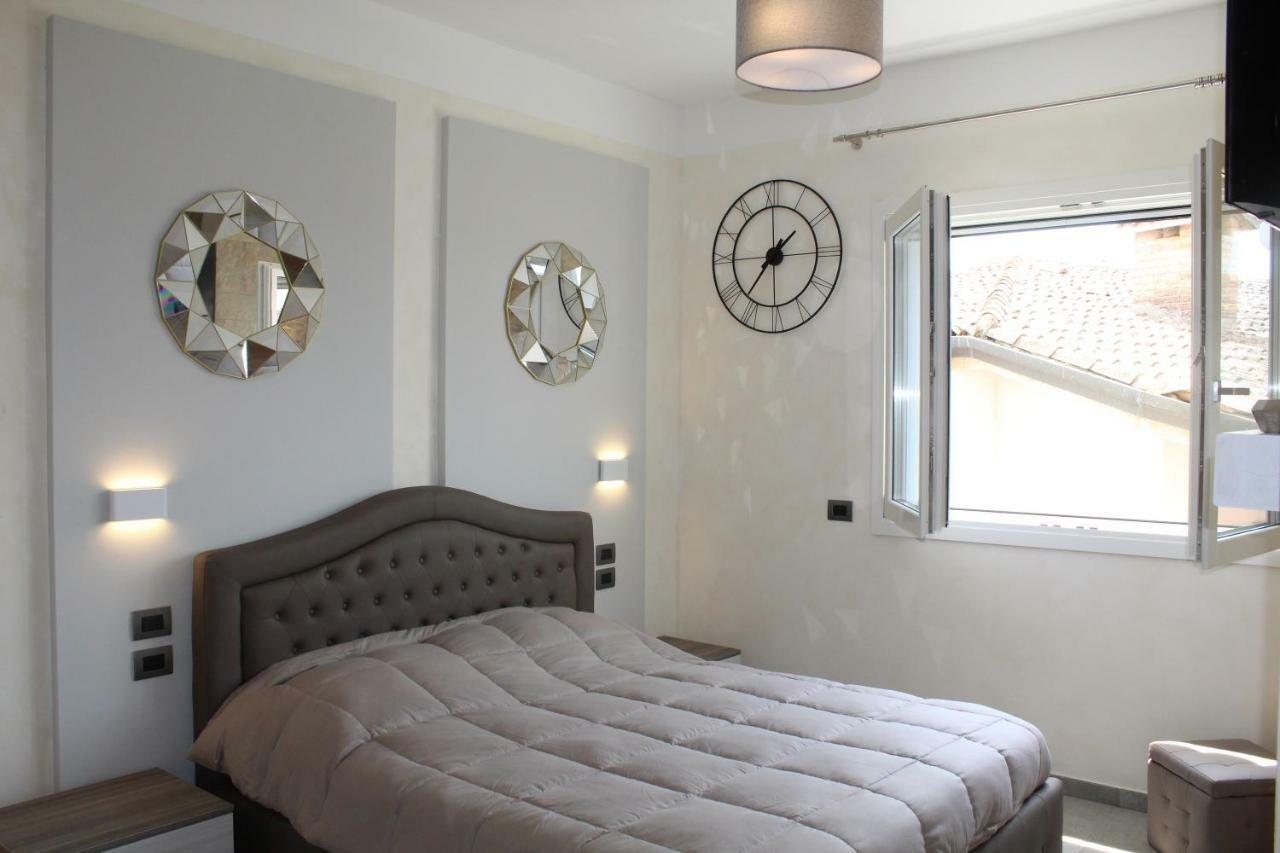 Villa Martina Luxury Rooms 代森扎诺-德尔加达 外观 照片