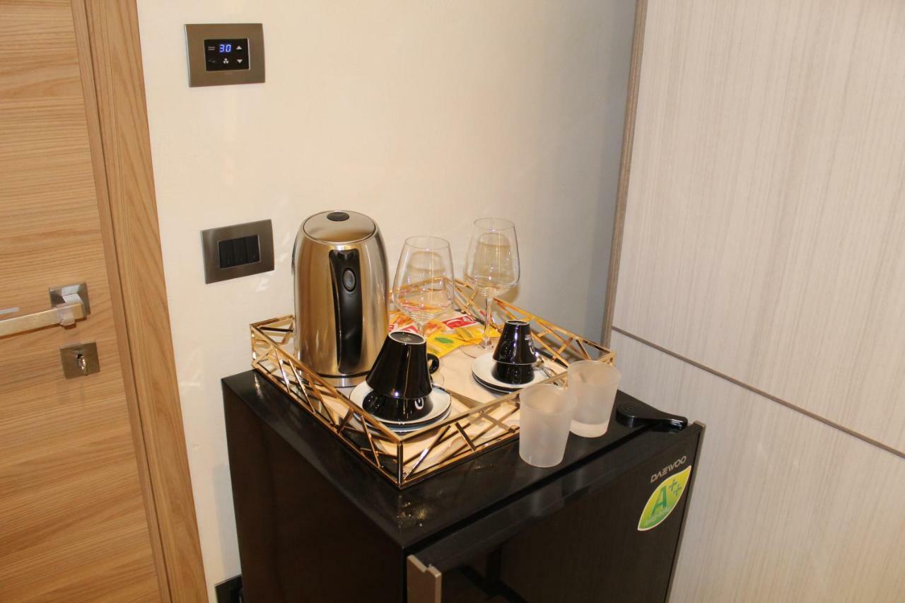 Villa Martina Luxury Rooms 代森扎诺-德尔加达 外观 照片
